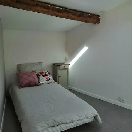 La Maison Des Remparts Сasa de vacaciones Moussan