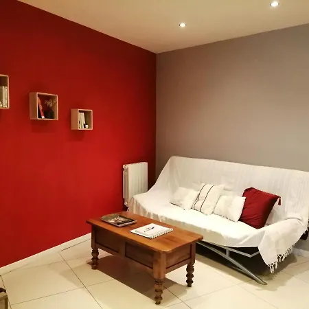 Сasa de vacaciones La Maison Des Remparts *
